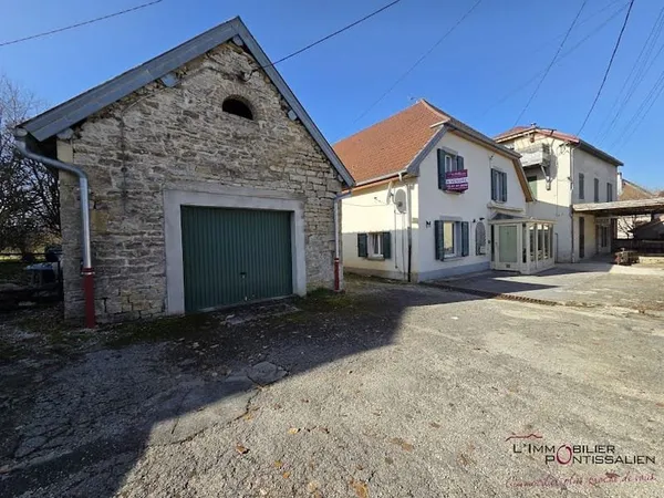 Maison 8 pièces 200 m²