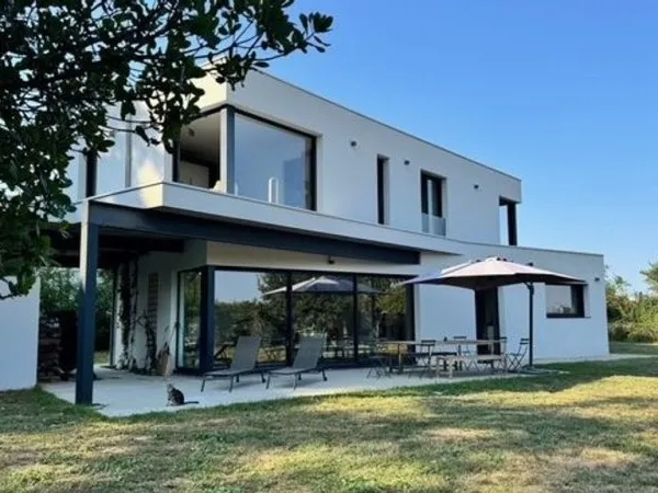 Maison de luxe 6 pièces 157 m²