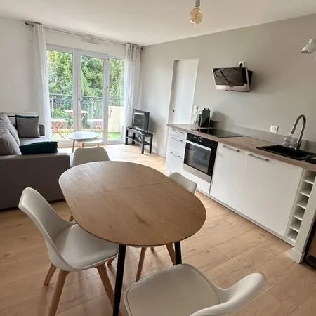 T2 meublé rénové 35 m² avec balcon au calme - secteur pont du cens (Nantes)