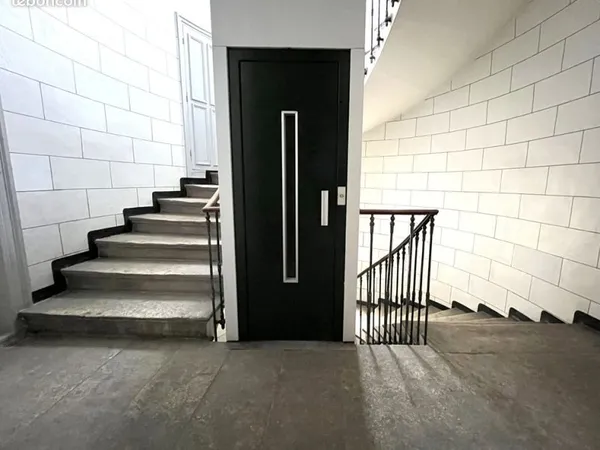 Immeuble 17 pièces 491 m²