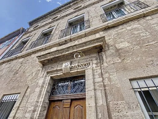 Maison 11 pièces 300 m²