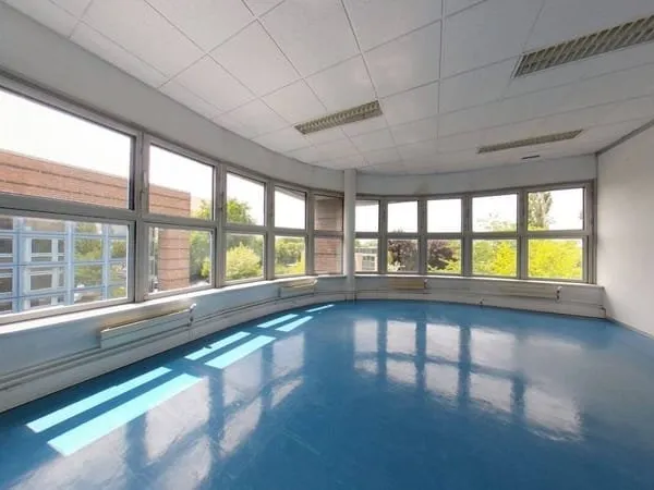 Bureau 172 m²