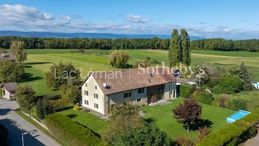 Maison 9 pièces 309 m²
