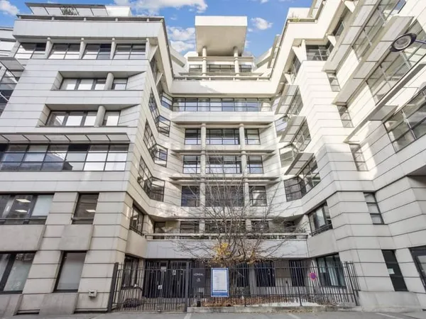 Bureaux 4523 m²