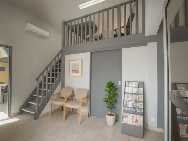 Local commercial 7 pièces 98 m²