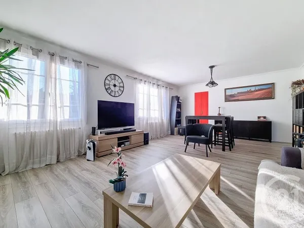 Appartement 4 pièces 76 m²