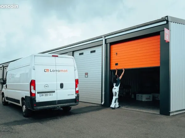 BOX DE STOCKAGE / DÉPÔT / MINI-ENTREPÔT de 28m² à 70m² à Meaux - Chauconin-Neufmontiers