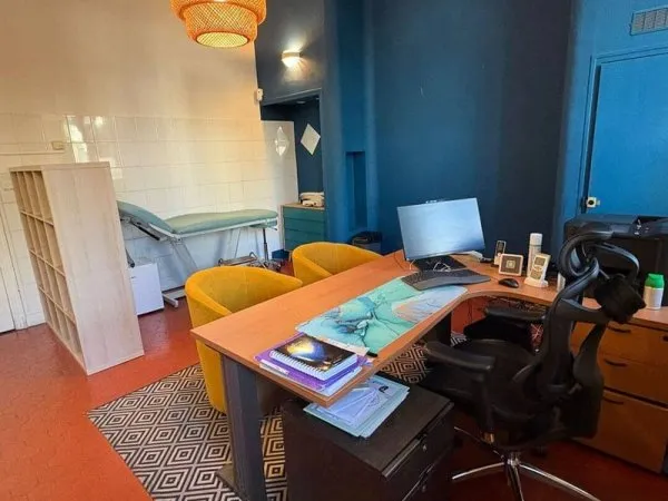 Local professionnel 1 pièce 35 m²