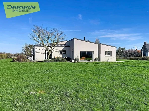Maison récente de plain-pied à Saint Planchers (50400)