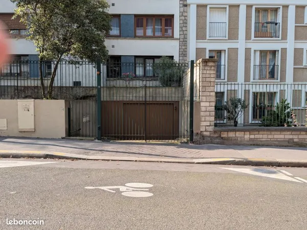A louer PARKING à Paris, rue Cavendish Métro Laumière