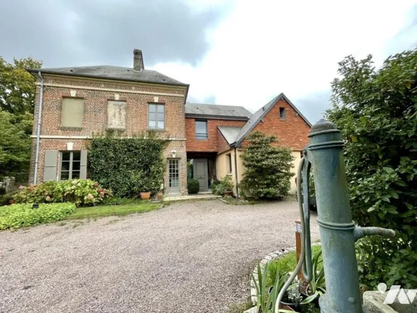 Maison 12 pièces 298 m²