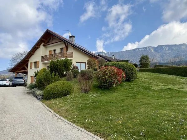 Maison individuelle avec chalet indépendant - Viuz-La-Chiésa