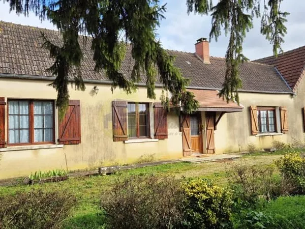 Maison de 130 m² - Terrain de 4564 m² - secteur Dun Sur Auron