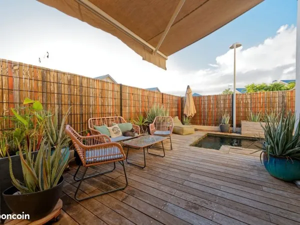 Villa mitoyenne T4 - centre ville Saline les bains