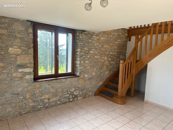 Appartement F3 81 m²/107m2 au sol Duplex 1er étage avec Garage et Grenier