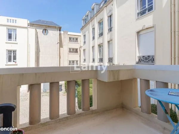Studio 1 pièce 22 m²
