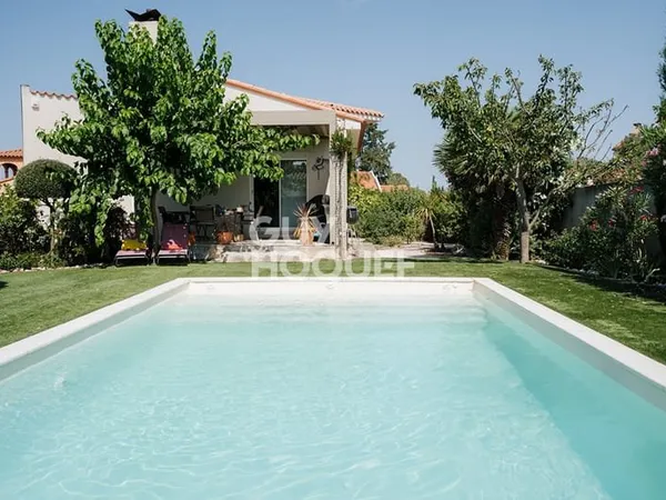 Maison d'architecte 4faces sur 700m2 de terrain