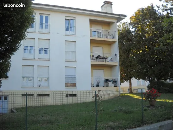 Stationnement Location Poligny   55€