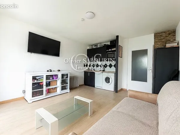 Studio 1 pièce 26 m²