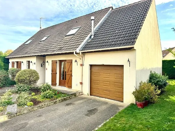 Maison 7 pièce(s) 130 m2- 5 chambres -Vic Sur Aisne