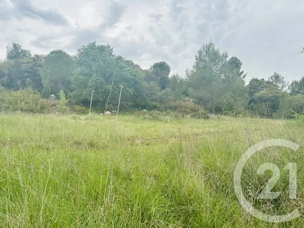 Terrain 2380 m²