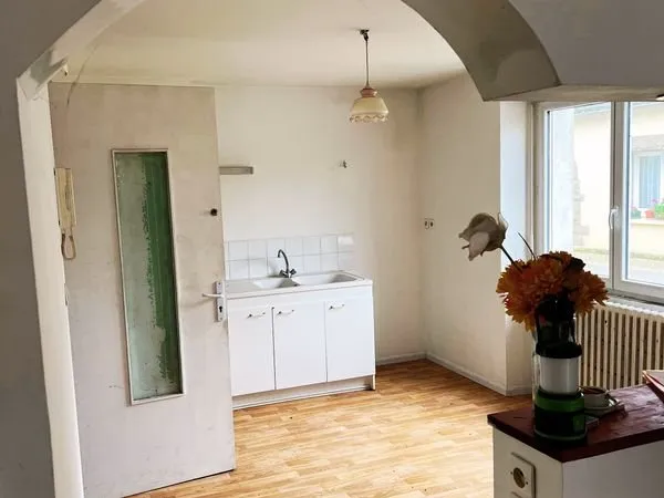 Immeuble a renover en totalite