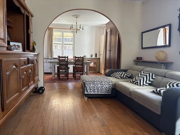 Maison avec gîte indépendant, piscine, cuisine professionnelle et ponton privé sur le Lot - Puy-l'Év