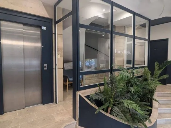 Bureaux 516 m²
