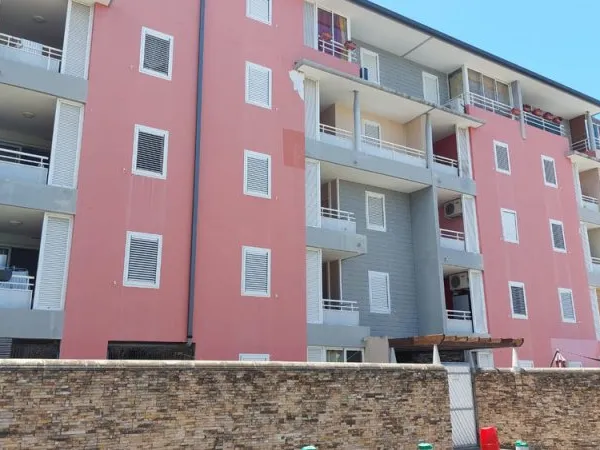 A VENDRE T2 - 4o étage - 49m2 - Secteur TESSAN - STE CLOTILDE