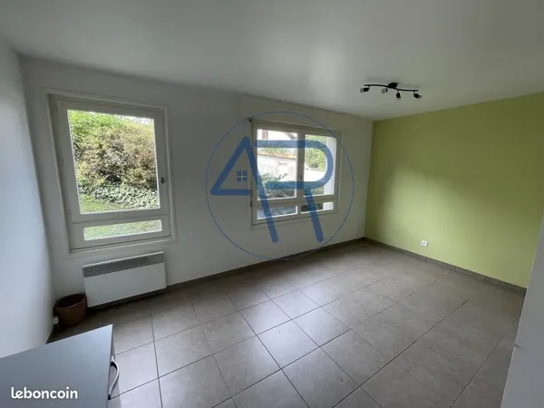Studio 1 pièce 23 m²