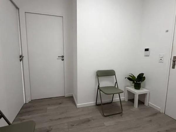 Bureau 13 m²