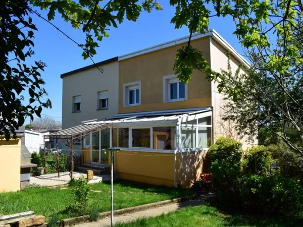 Maison 5 pièces 90 m²