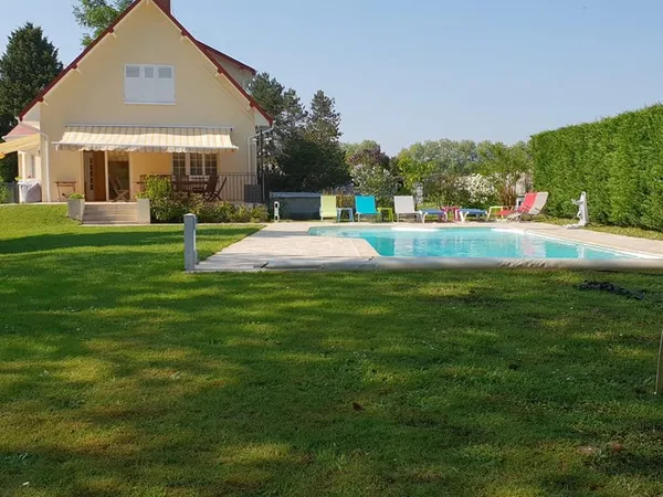 Maison Checy maison individuelle de 6 pièces 173 m2 terrain de 2581 m²