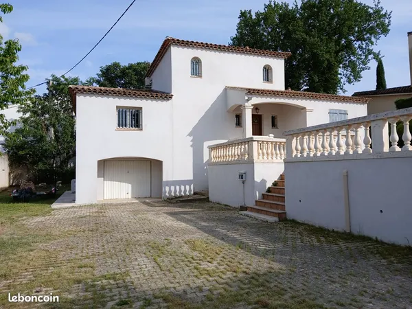 Villa Trets