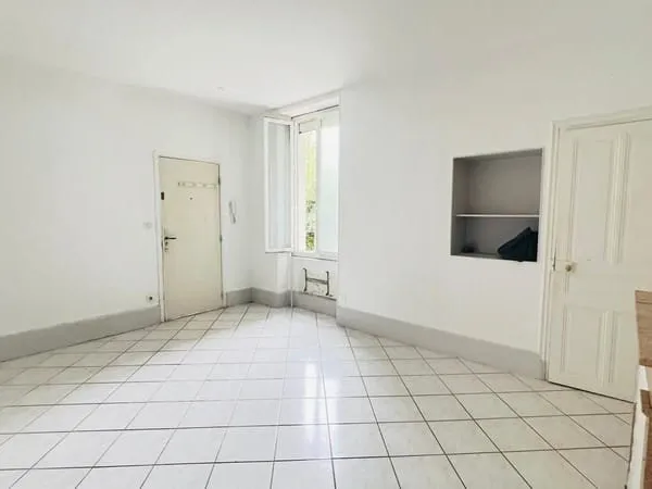 Appartement 1 pièce 24m2 - Facultés