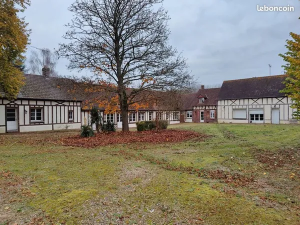 Immeuble 14 pièces 584 m²