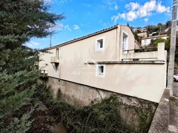 Immeuble 71 m²