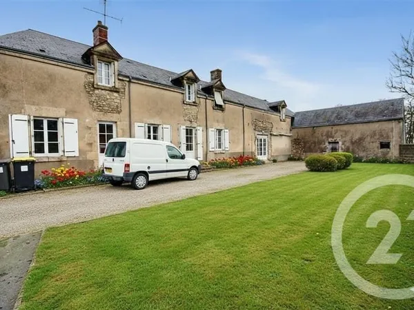 Maison 10 pièces 230 m²