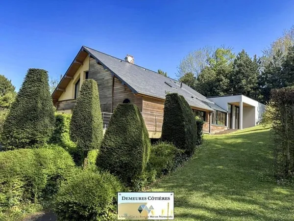 Villa 7 pièces 268 m²