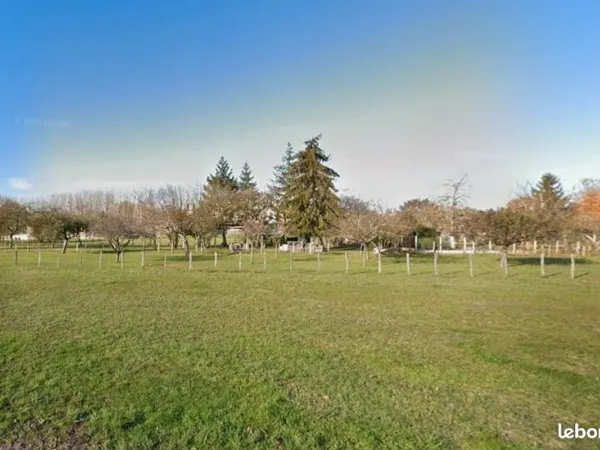 Terrain 684 m² La Croix En Touraine