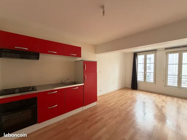 Studio 1 pièce 28 m²