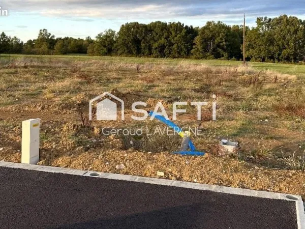 Terrain 1073 m² FABAS