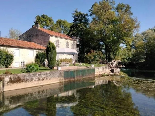 Maison 9 pièces 336 m²