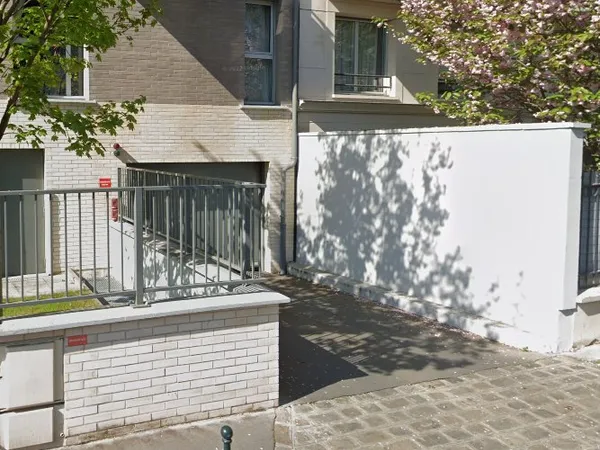 Loue place de parking Asnières sur seine - 12m²