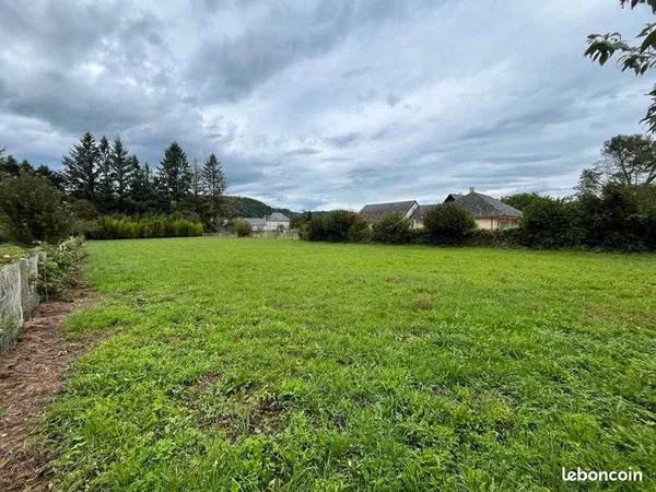 Terrain 1 500 m² Argentat Sur Dordogne