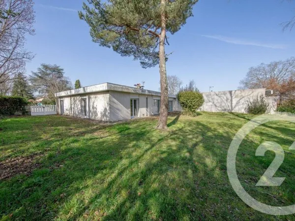 Maison de plain-pied 6 pièces 122 m²