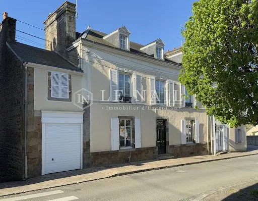 Maison 11 pièces 230 m²