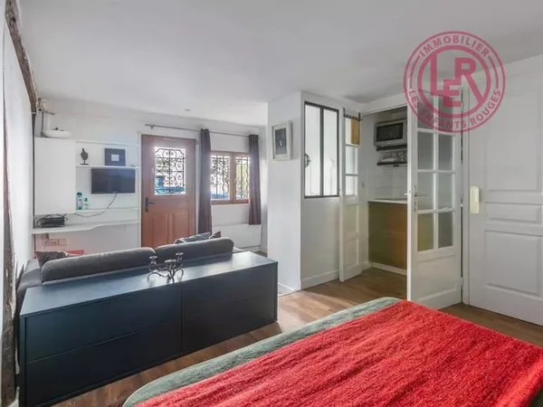 Paris 11ème - Rue Oberkampf/Cirque d'Hiver - Studio de 22,55 m2 avec entrée indépendante dans une be