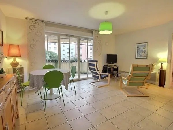 CENTRE VILLE ARCACHON LOCATION T3 MEUBLE