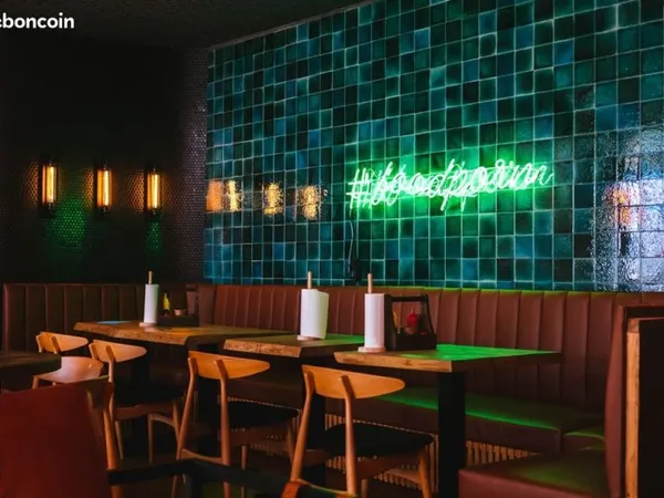 Restaurant 206 m² PARIS